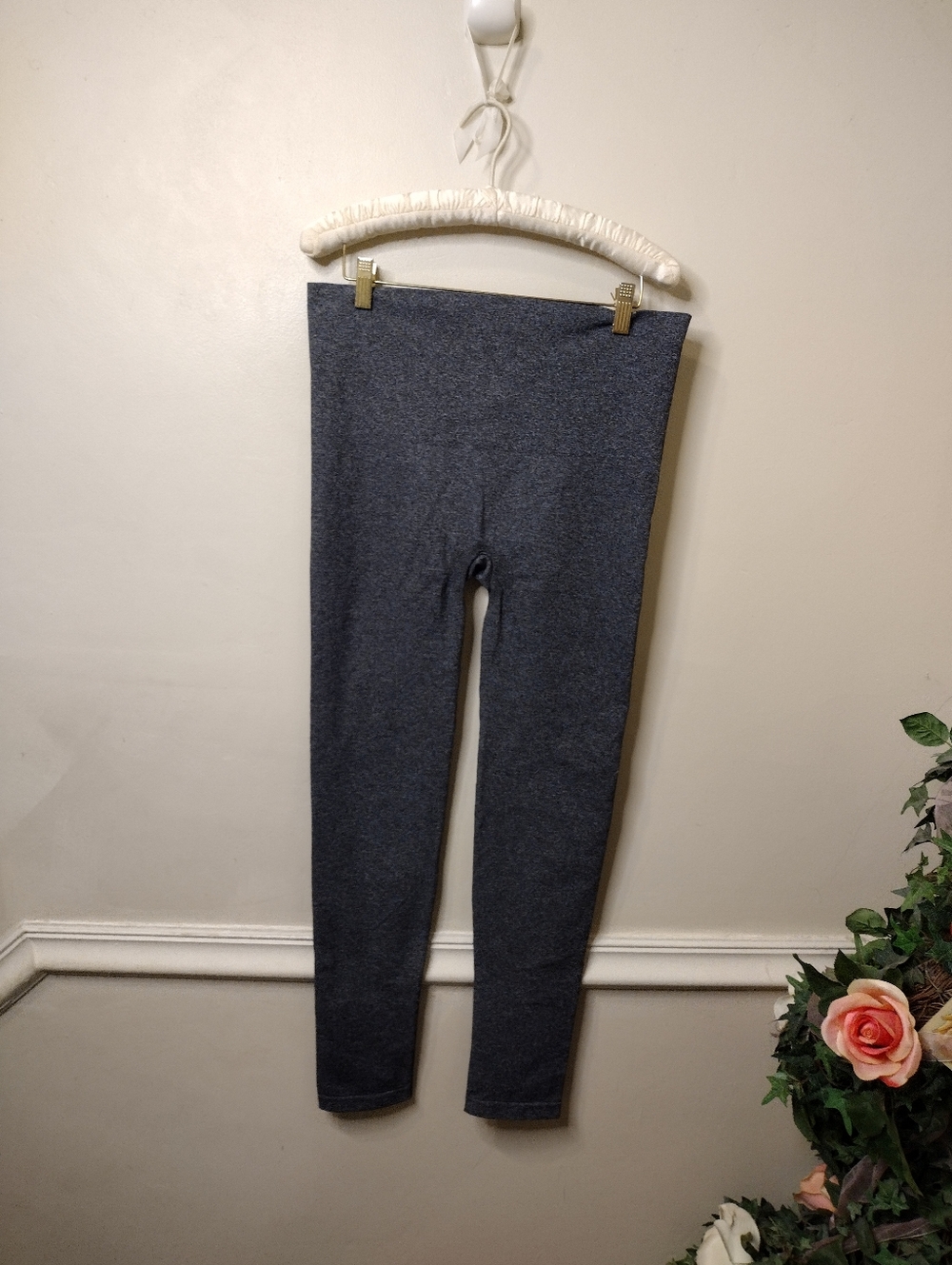 Spanx Full Length High-Rise Heathered Charcoal Leggings - Picture 4 of 7